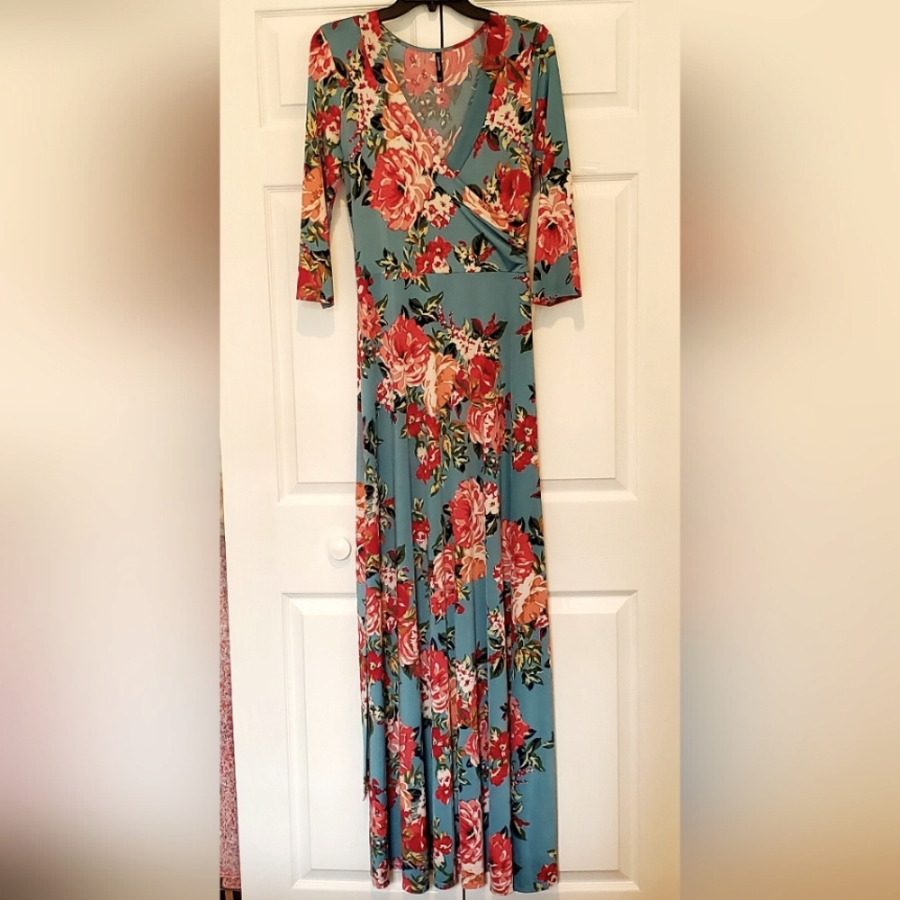 Janette John 3:16 Dress